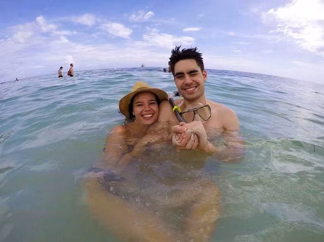 Hoa hau Hoan vu 2018 chia tay ban trai sau 6 nam yeu-Hinh-3