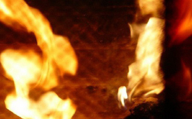 Doc gi hom nay 15/2: Giet vo moi cuoi roi nho ban than den xem chet chua-Hinh-2