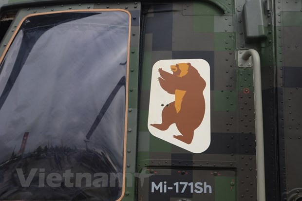 Trực thăng có tên đầy đủ là Mi-171 Storm với biểu tượng là chú Gấu Siberia ở hai bên cánh cửa được sử dụng cho các mục đích vận tải, chở quân đổ bộ, tấn công vũ trang.