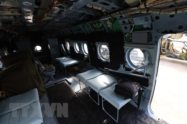 Với khoảng cabin chở khách rộng rãi, Mi-171Sh có thể mang được 37 lính dù. Trọng lượng cất cánh tối đa 13,5 tấn, tải trọng có ích chứa được trong khoang là 4 tấn. Máy bay có thể đạt vận tốc tối đa 280km/h, tầm bay 1060km, trần bay 6km.