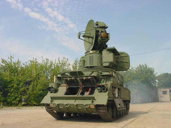 Xe radar này lại bao gồm 2 hệ thống radar khác nhau. Radar này có khả năng phát hiện mục tiêu cỡ tiêm kích F-4 từ khoảng cách 50km.