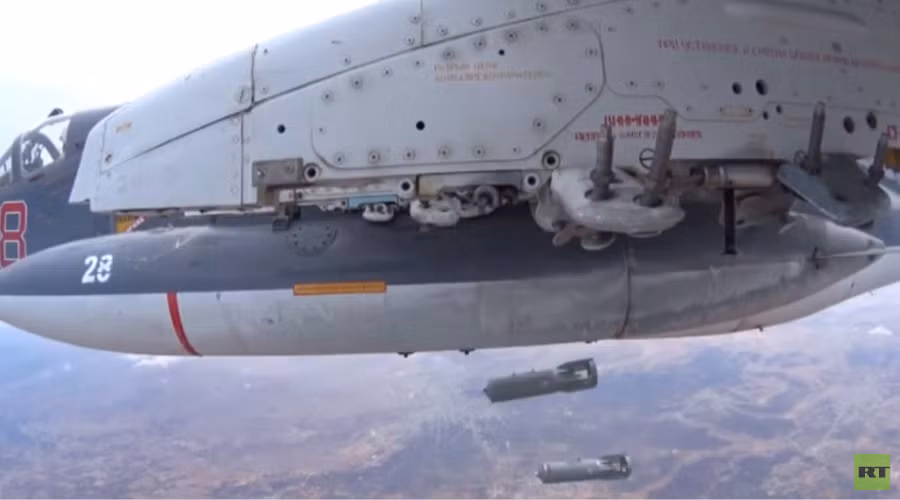 Mặc dù các nguồn tin không chính thức cho rằng Nga đã sử dụng bom chống tăng SPBE-D vào tháng 10/2015 ở mặt trận Aleppo. Tuy nhiên, mãi tới ngày 19/4/2016 thì truyền thông Nga mới đăng tin xác nhận việc không quân nước này sử dụng bom SPBE-D tại Aleppo trong các chiến dịch chống phiến quân IS. 