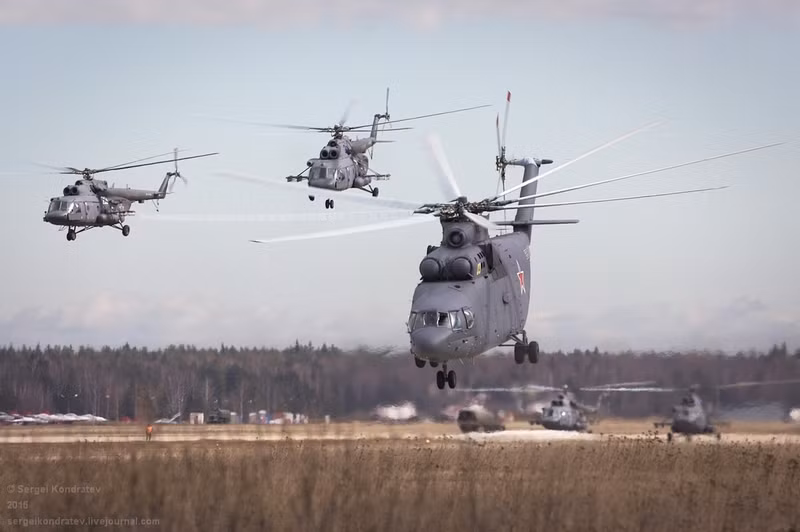 Trực thăng vận tải hạng nặng Mil Mi-26.