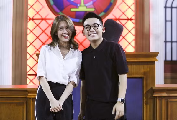 Phở Đặc Biệt từng có thời gian hẹn hò với hotgirl Sun HT, tuy nhiên cả hai đã đường ai nấy đi. Hiện Phở Đặc Biệt vẫn thường xuyên ra những vlog mới, song song với công việc kinh doanh.