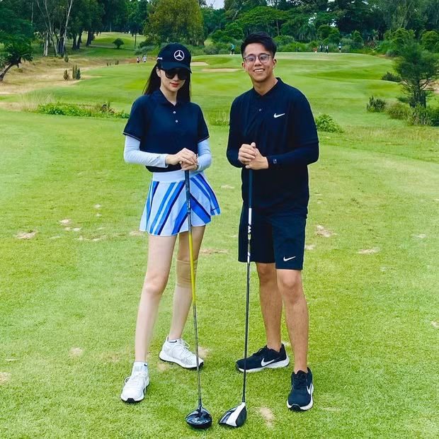 Trước khi ''lôi kéo'' nàng cùng theo đuổi sở thích, Matt Liu dường như đã check-in mòn giày các sân golf ở Việt Nam, thậm chí là trên thế giới.