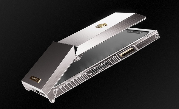 Chiếc Cyberphone Billionaire thực chất là một chiếc điện thoại iPhone 11 Pro, đặt vừa in trong ốp lưng sang chảnh.