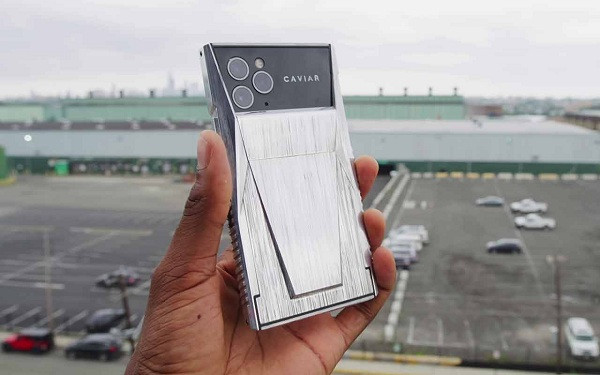 Cận cảnh iPhone phiên bản tỷ phú, chỉ bán 99 chiếc trên thế giới