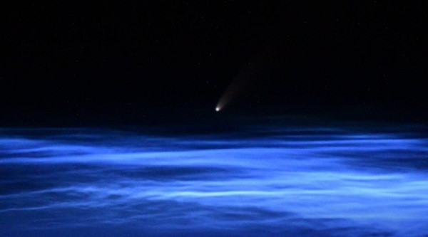 Những người yêu thiên văn trên toàn thế giới đang có cơ hội duy nhất trong đời để chiêm ngưỡng màn trình diễn của sao chổi Neowise cực hiếm.