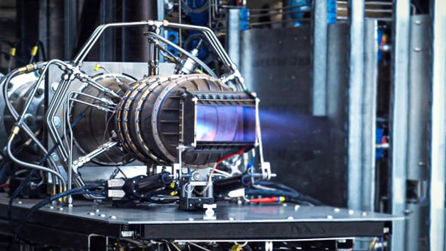 Công nghệ siêu thanh cho phép hành khách bay với tốc độ siêu thanh mà không tạo ra tiếng nổ lớn gây ảnh hưởng cho những người trên mặt đất.