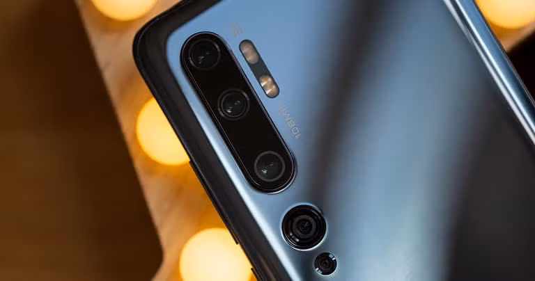 Xiaomi Mi 10 Pro từng được đánh giá là ống kính smartphone chụp ảnh đẹp nhất thế giới với cảm biến camera chính 108 Mega Pixels.