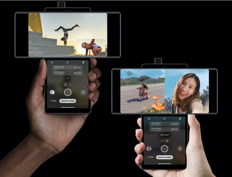 Hai màn hình của máy có thể chạy 2 ứng dụng khác nhau hoặc bổ trợ thông tin cho nhau. Mặc dù có cơ chế xoay như thế nhưng khá bất ngờ máy vẫn có khả năng chống nước theo tiêu chuẩn IP54.