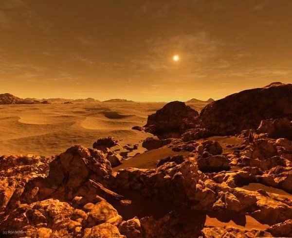 Sao Hỏa là "đối tượng tiềm năng" cho hành trình đi tìm sự sống trên các hành tinh khác của con người. Và nếu sống trên sao Hỏa, bạn sẽ được ngắm bình minh không quá khác so với từ Trái Đất, chỉ có điều mờ ảo hơn do những cơn gió lớn hất bụi lên.