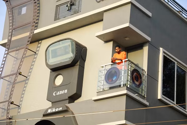 Một ban công khác bên cạnh đèn flash.