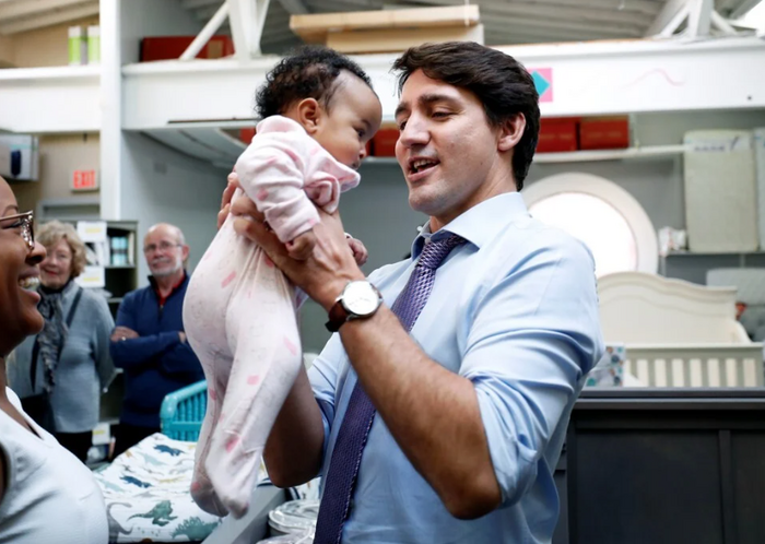Vị Thủ tướng "đẹp trai nhất hành tinh" Justin Trudeau có sở thích với thương hiệu đồng hồ IWC.