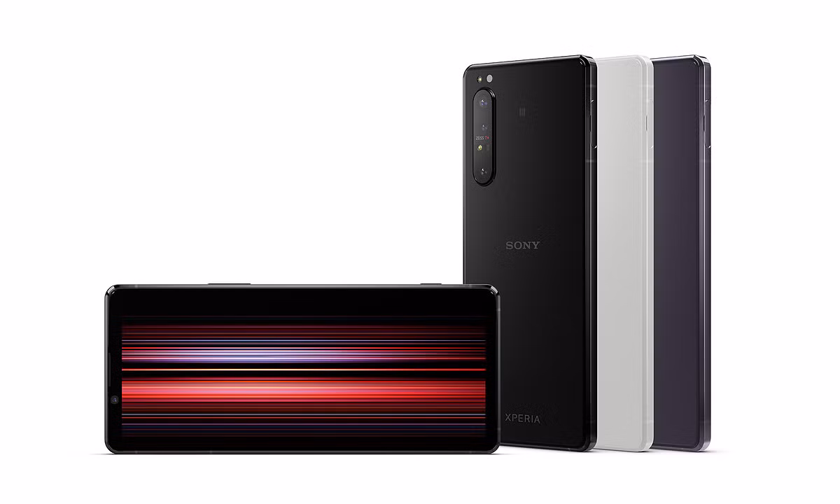 Xperia 10 II và Xperia 1 II là hai mẫu điện thoại cao cấp vừa được Sony giới thiệu tại Việt Nam. Trong đó, Xperia 1 II gây ấn tượng bởi khả năng chụp liên tục 20 khung hình/giây và tính toán lấy nét cực thông minh.