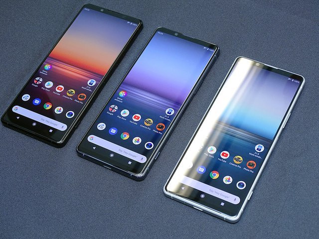 Được biết, cụm camera ba ống kính được phát triển với các công nghệ tiên tiến cùng hệ thống quang học ZEISS, được hiệu chỉnh đặc biệt cho Xperia 1 mark II. Lớp phủ ZEISS T Coating góp phần tạo ra hình ảnh với độ tương phản tinh tế bằng cách giảm phản xạ.