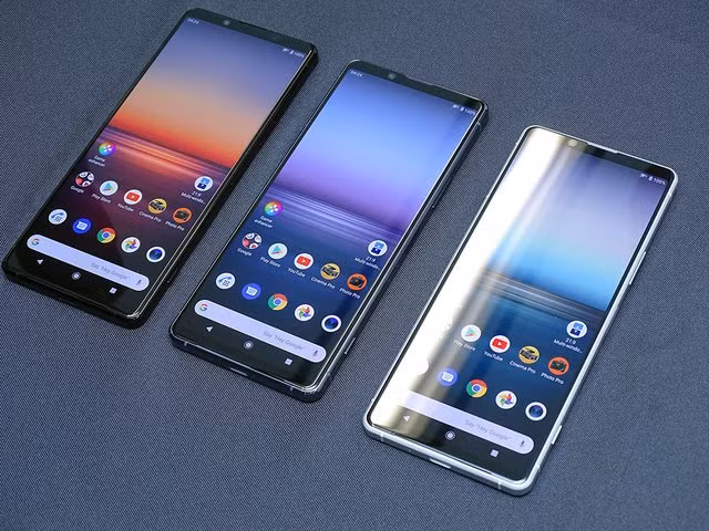 Được biết, cụm camera ba ống kính được phát triển với các công nghệ tiên tiến cùng hệ thống quang học ZEISS, được hiệu chỉnh đặc biệt cho Xperia 1 mark II. Lớp phủ ZEISS T Coating góp phần tạo ra hình ảnh với độ tương phản tinh tế bằng cách giảm phản xạ.