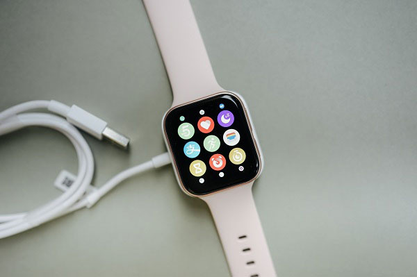 Oppo Watch là sản phẩm đồng hồ thông minh được Oppo cho ra mắt vào đầu tháng 3 vừa qua với kỳ vọng sẽ trở thành đối thủ nặng ký của Apple Watch.