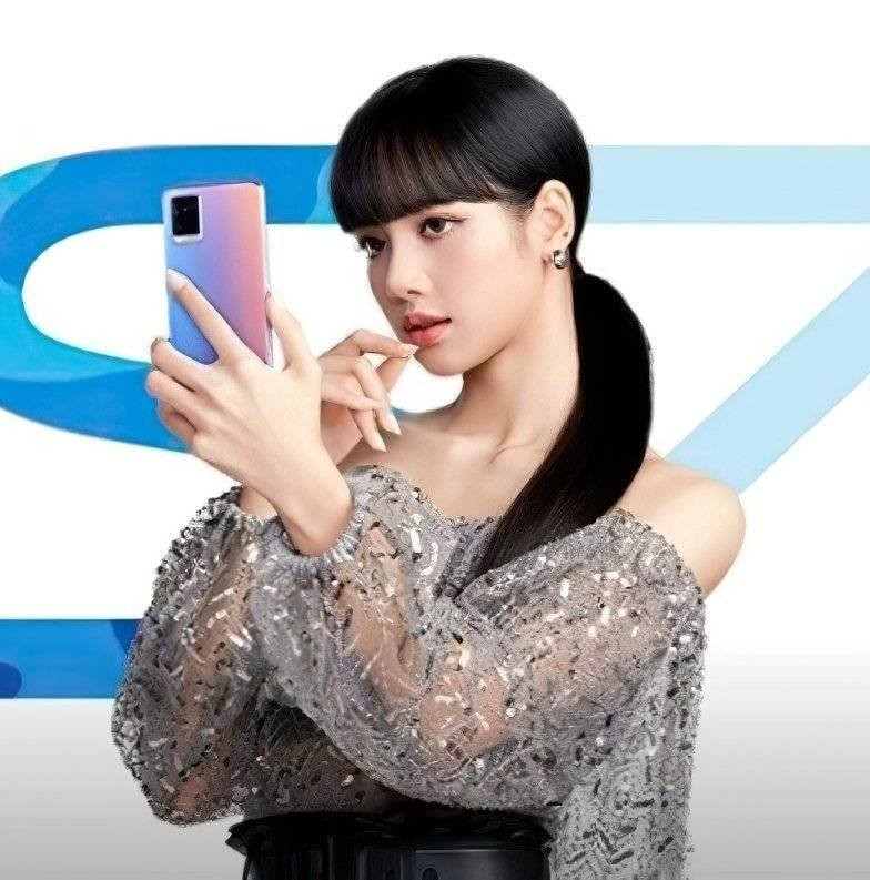 Hiện tại, Lisa - 1 thành viên trong nhóm BLACKPINK cũng vừa công khai làm đại sứ thương hiệu cho dòng điện thoại Vivo vào tháng trước.