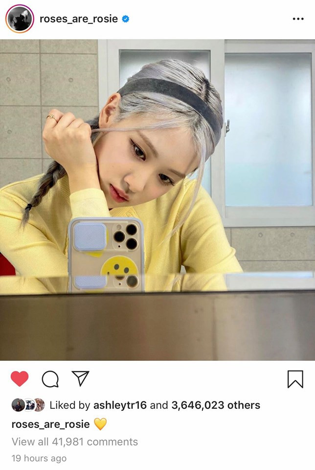 Tuy nhiên, mới đây trên Instagram cá nhân Rosé bất ngờ khoe ảnh selfie cùng iPhone, bức ảnh đã tồn tại đến gần 24 giờ nhưng vẫn chưa có dấu hiệu bị làm mờ hay gỡ bỏ.