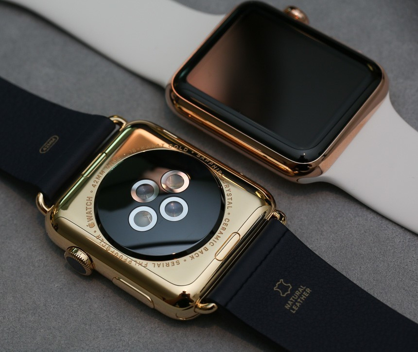 Tuy nhiên, một năm sau đó Apple đã ngừng bán Apple Watch Gold Edition. Khi công bố Apple Watch Series 2 và Apple Watch Series 3 vào năm 2016, chiếc đồng hồ mạ vàng này đã biến mất hoàn toàn trên cửa hàng trực tuyến của Apple.