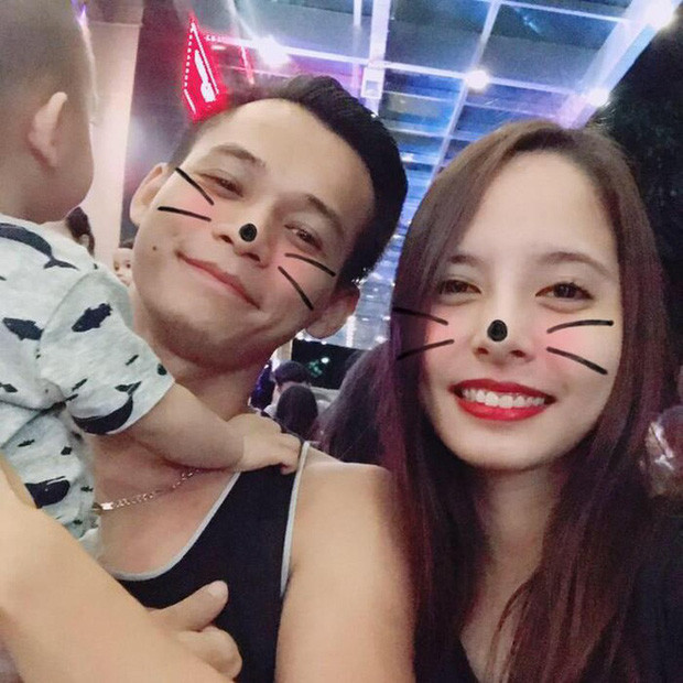 Và ít ai biết rằng cô vợ Trang Mixi chính là nhân vật ''quyền lực'' đứng sau sự nghiệp thành công và thăng hoa của nam streamer.