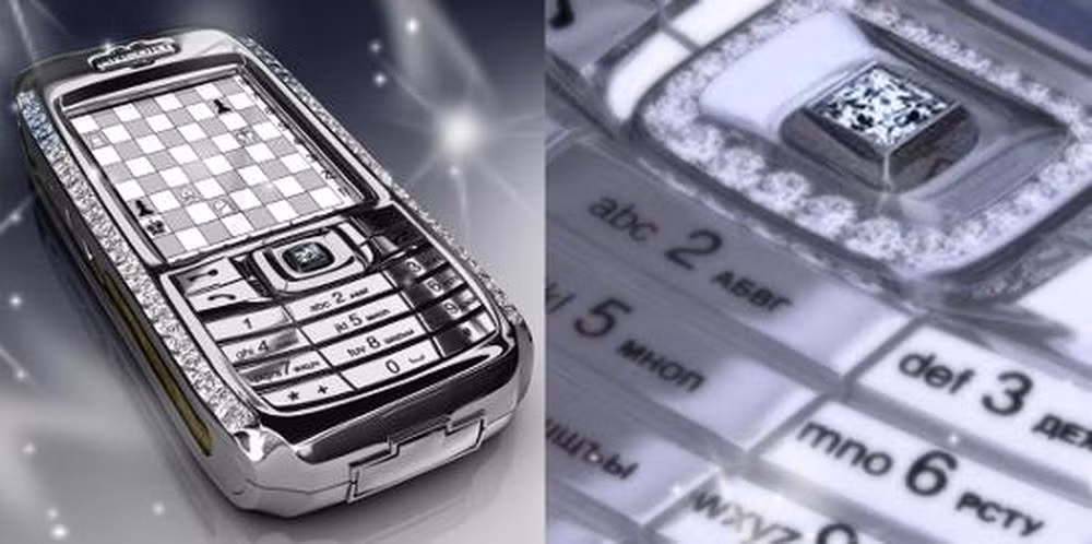 Tự hào về "công nghệ mã hóa mạnh mẽ", Công ty Cổ phần Nga Ancort đã phát triển dòng điện thoại Diamond Crypto Smartphone vào năm 2006, nạm toàn kim cương đá quý.