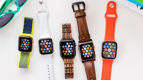 Bên cạnh những thay đổi mà nhiều người dùng các thế hệ Apple Watch Series đời cũ trông đợi, một trong những tính năng đáng chú ý trên thế hệ Apple Watch mới là đo nồng độ oxy trong máu - dấu hiệu quan trọng giúp phát hiện sớm nhiều loại bệnh, kể cả COVID-19.