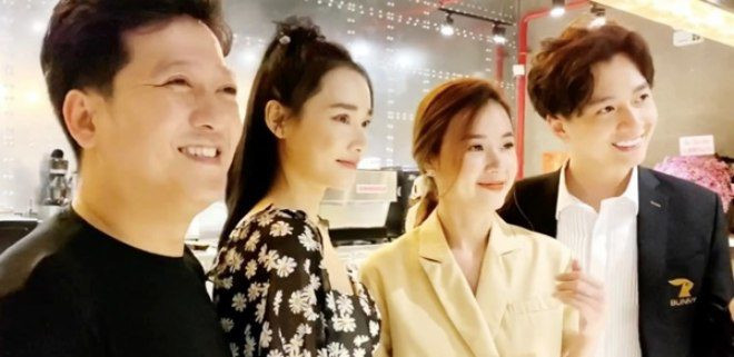 La “doi ban thien than” 11 nam truoc, Nha Phuong - Midu gio ra sao?