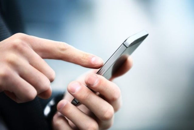 Gần 7 tiếng sau khi sự cố xảy ra, nhiều người dùng vẫn chưa thể kết nối. MobiFone vẫn chưa có thông báo chính thức về thời điểm mạng này trở lại bình thường và tổng đài 9090 cũng không hoạt động.