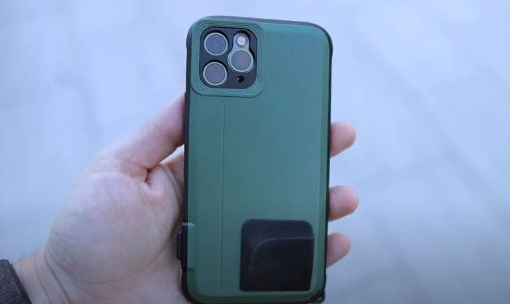 Cho dù là chụp ảnh phong cảnh hay đồ ăn, một chiếc smartphone luôn là sự lựa chọn lý tưởng. Và Snap Grid có lẽ là chiếc ốp lưng điện thoại mơ ước của mọi nhiếp ảnh gia từ nghiệp dư đến chuyên nghiệp.