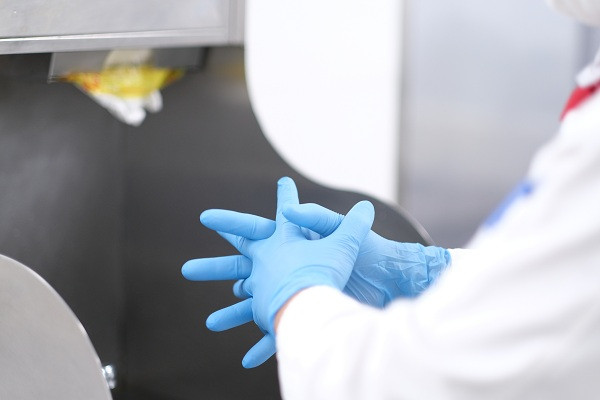 Đáp ứng tiêu chuẩn suất ăn hàng không, các loại bánh mới đều được sản xuất theo quy trình vệ sinh đặc biệt nghiêm ngặt và khép kín.