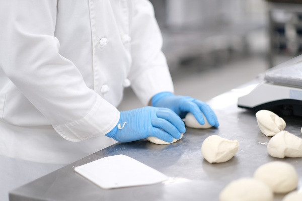 Các loại bánh được sản xuất và sử dụng trong thời gian ngắn để đảm bảo chất lượng sản phẩm luôn tươi ngon và tròn hương vị.