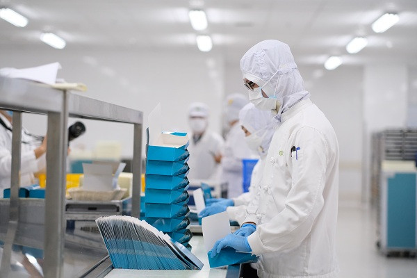 Các đường bay đến Đồng Hới, Huế, Đà Nẵng, Chu Lai, Tuy Hòa, Quy Nhơn, Cam Ranh, Đà Lạt, Buôn Ma Thuột, Pleiku hiện tạm ngừng phục vụ suất ăn do ảnh hưởng của dịch bệnh.