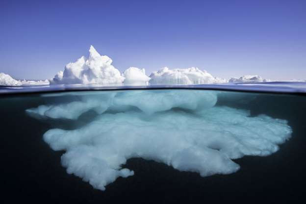 Độ sâu của Bắc Cực: Vùng cực Bắc của Bắc Băng Dương có độ sâu đo được là khoảng 4.000m.