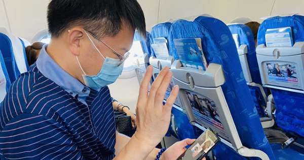 Trong suốt thời gian bay, hành khách trên chuyến bay có thể truy cập mạng với tốc độ hơn 100 megabyte, đem lại trải nghiệm lướt web hay chơi game online tương tự như dưới mặt đất.