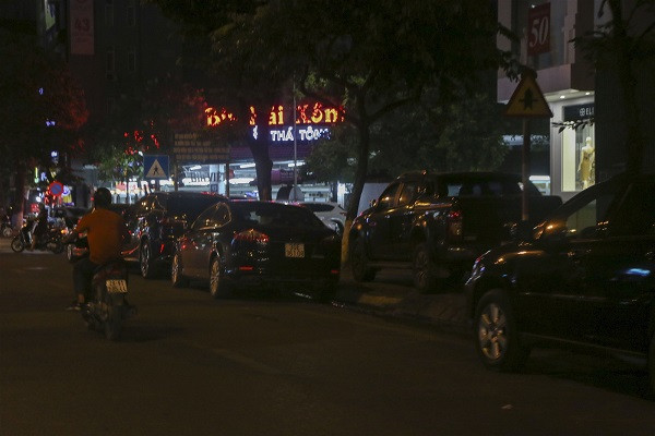 Bao gio via he Ha Noi moi thuoc ve nguoi di bo?-Hinh-13