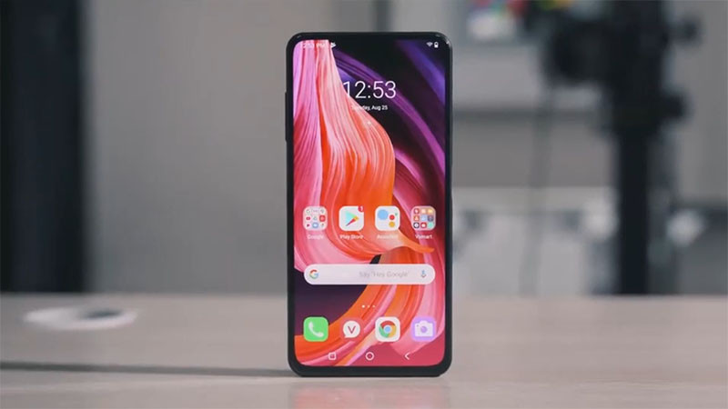 Vào tháng 10 tới đây, Vsmart tiếp tục giới thiệu điện thoại mới - smartphone sở hữu camera selfie ẩn dưới màn hình đầu tiên của Việt Nam. Đây sẽ là một bước tiến mới cũng là sự đánh đổi rất lớn với Vsmart.