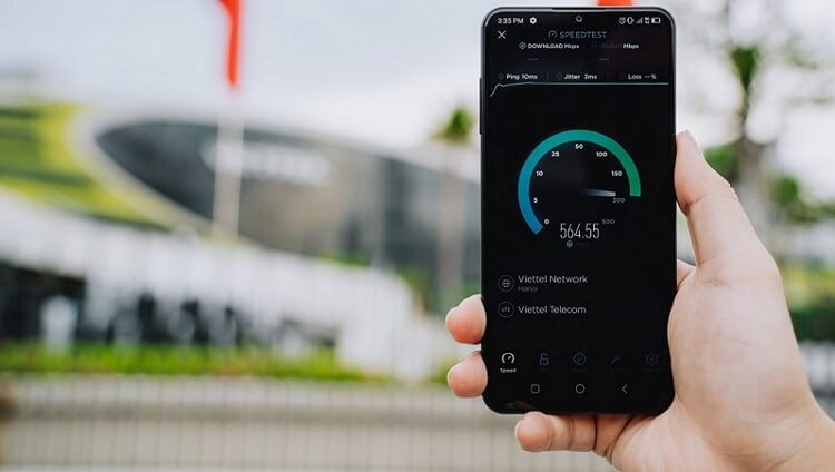 Tuy nhiên một khi những sản phẩm mới ra mắt, smartphone từng gây sốt trước đó của Vsmart dường như không để lại nhiều tiếng vang hay bị lãng quên nhanh chóng. Liệu có thể đơn giản chỉ là do các đời máy của Vinsmart quá khó nhớ tên?