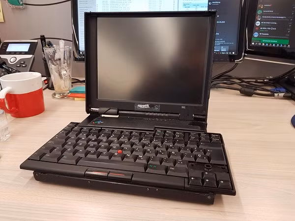 Ra mắt tháng 3/1995, ThinkPad 701C nổi bật với bàn phím hình con bướm kích cỡ đầy đủ. Hiện, bàn phím này hiện vẫn được trưng bày tại bảo tàng Nghệ thuật Đương đại ở New York (Mỹ).