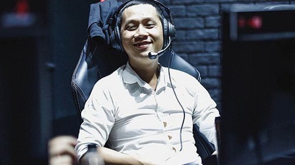 Thầy giáo Ba gần như được xem là tên tuổi số 1 của làng streamer LMHT với khả năng gánh team cùng những màn combo dual rank đã mắt.