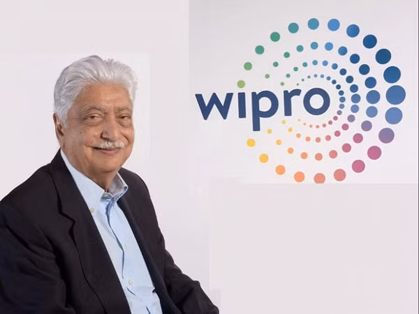 Chủ tịch Wipro Limited Azim Premji nắm trong tay 15,4 tỷ USD, luôn có thói quen nhắc nhở nhân viên tiết kiệm giấy vệ sinh và tắt đèn trước khi ra về. Ông còn từng chia sẻ muốn có một chiếc xe kéo ba bánh tự động ở sân bay Bangalore đưa đón ông trở về sau các chuyến công tác.