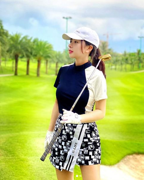 Đến với golf chưa lâu, hiện tại Phương Bora khá chăm chỉ luyện tập và vẫn trung thành với thú chơi nghiệp dư.