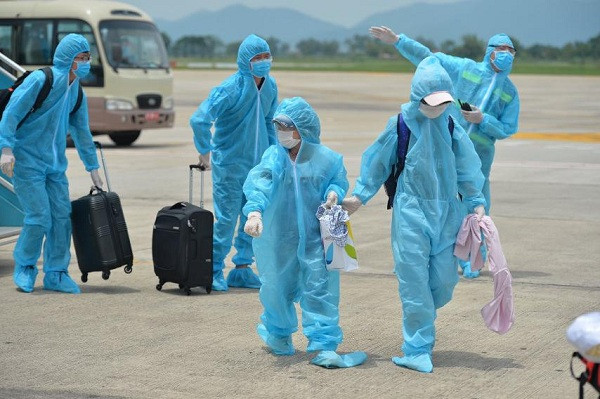 Chiều mai 13/8, dự kiến sẽ thực hiện chuyến bay VN7121 chở hơn 300 khách từ Đà Nẵng về TP.HCM. Hãng huy động tàu Airbus A350 - một trong những tàu bay thân rộng lớn nhất, hiện đại nhất hiện nay để thực hiện nhiệm vụ này.