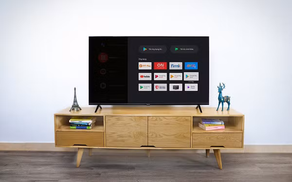 Thuộc phân khúc bình dân hơn, TV Vsmart 4K 55 inch 55KD6800 vẫn sở hữu màn hình siêu mỏng cùng công nghệ xử lý hình ảnh PQ Engine 4K sắc nét tạo cảm giác hình ảnh không bị giới hạn. Sản phẩm hiện đang được bán với giá khoảng 11 đồng.