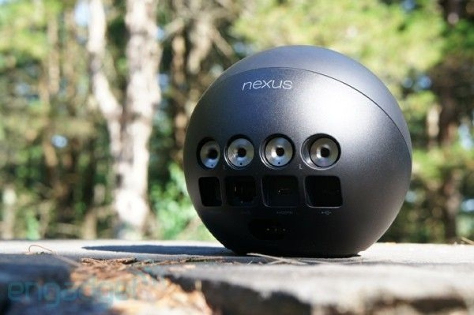 Nexus Q là một sản phẩm hỗ trợ streaming video cho phép người dùng chơi các nội dung từ YouTube hay Google Music trên TV. Được công bố tại sự kiện Google I/O vào năm 2012 với giá bán 299 USD, quả bóng này không được đón nhận bởi giá cao và ít tính năng.