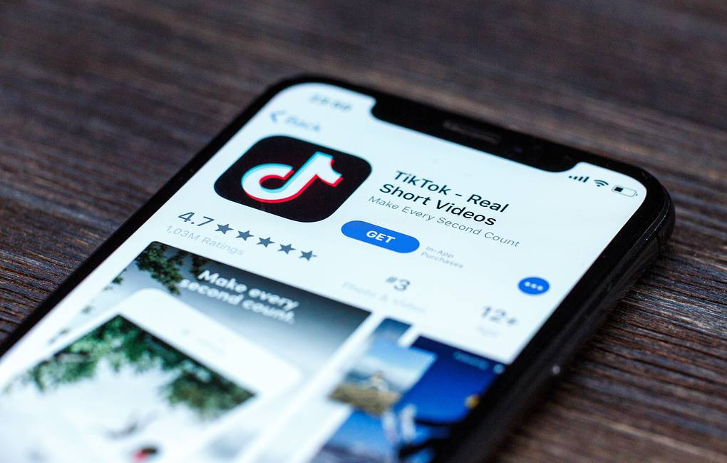 Số lượng người dùng vẫn còn ''tha thiết'' hai ứng dụng này liệu có khiến chính quyền Mỹ thay đổi quyết định và rút lại ''án tử'' với TikTok và WeChat?