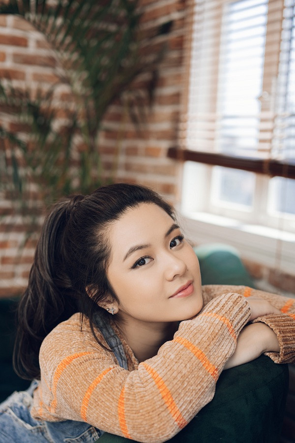 Khi đạt bậc xếp hạng Đại Cao Thủ ở máy chủ Việt Nam với tướng tủ yêu thích nhất là Aurelion Sol, bạn bè thường gọi Trâm Anh là "Con rồng nước Nga".