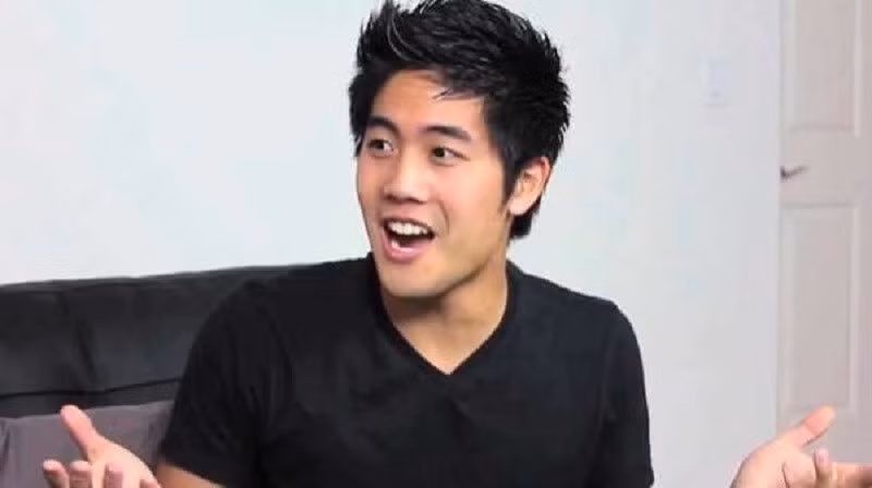 NigaHiga từng nắm giữ ngôi vị kênh YouTuber được theo dõi nhiều nhất trong 677 ngày liên tiếp trong khoảng thời gian từ năm 2009 đến 2011, chỉ sau kỷ lục của PewDiePie. Anh hiện tại vẫn hoạt động trong vai trò YouTuber.
