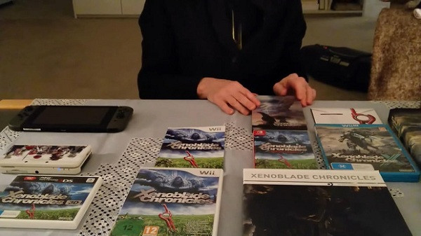 Được biết, bà Britta đã dành suốt 10 năm và nhiều chi phí để thu thập đủ bộ những đĩa game, mô hình cực độc này.